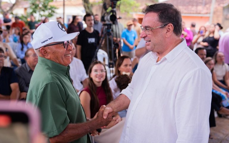 Com entrega de nova UBS, Luciano realiza antigo sonho de moradores da Comunidade Pau Ferro