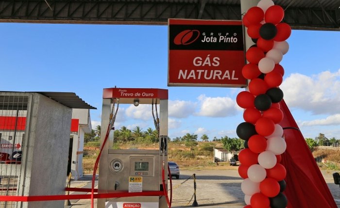 O gás natural está sendo constantemente procurado pelos motoristas de Alagoas, que veem no combustível as vantagens ideais para este fim