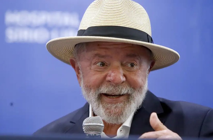 Após alta hospitalar, Lula diz que está tranquilo e vai se cuidar