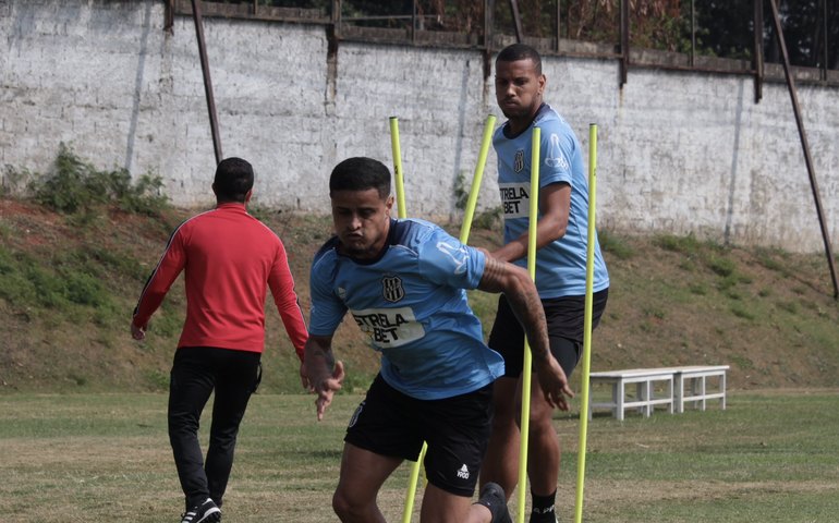 Elvis volta aos treinos e pode reforçar Ponte Preta contra o Ceará na Série B