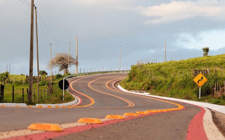 Paulo Dantas entrega obras esquecidas há anos  no município de São Brás