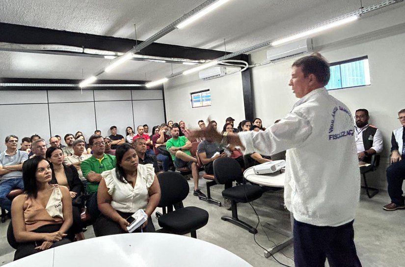Vigilância Sanitária promove palestra sobre boas práticas no comércio de bebidas
