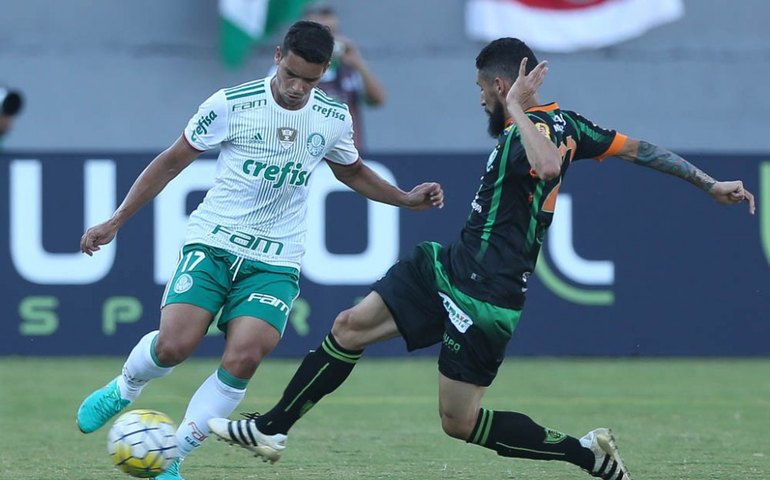 Palmeiras bate Fortaleza fora de casa e mantém perseguição ao líder Flamengo