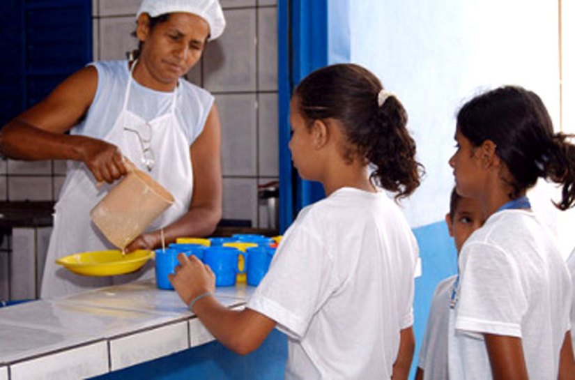Arapiraca: Secretaria notifica empresas para entrega da merenda escolar