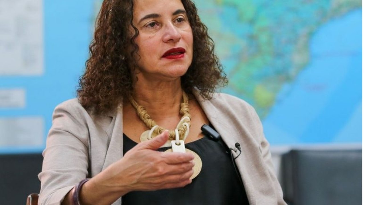 Ministra ressalta necessidade de mais mulheres na ciência