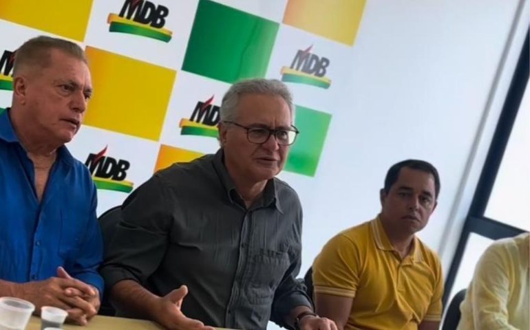 Imprensa nacional destaca que Renan filiou vice de pai de Arthur Lira ao MDB acirrando rivalidade