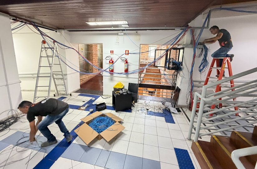 Câmara de Maceió suspende sessões para realizar serviço de ampliação tecnológica
