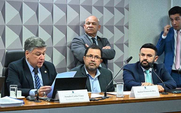 Obrigado a depor, ex-diretor do INSS não explica aumento de débitos em massa