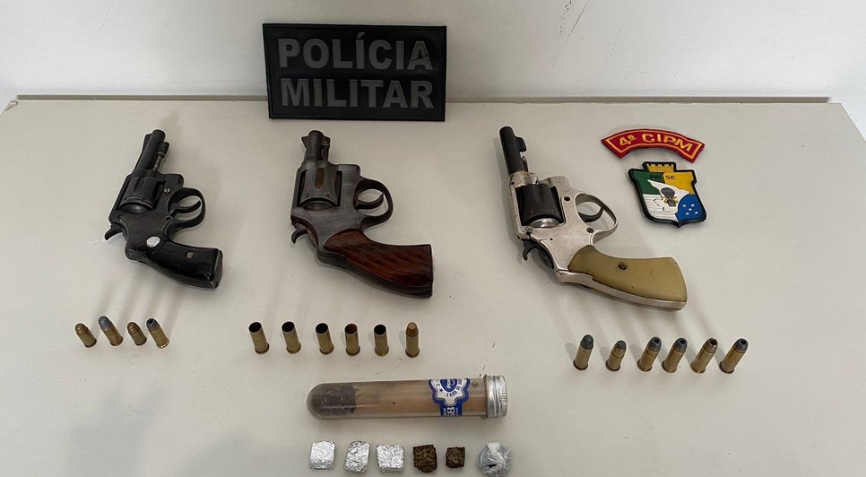 Troca de tiros termina com homem morto e armas apreendidas em Simão Dias