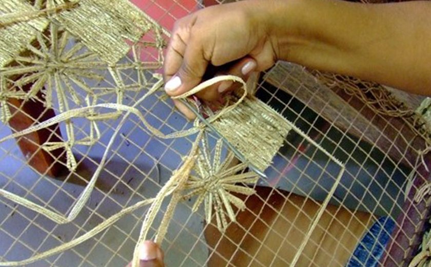 Terça, 29: Equipe da Sedetur quer regularizar artesãos de Maragogi