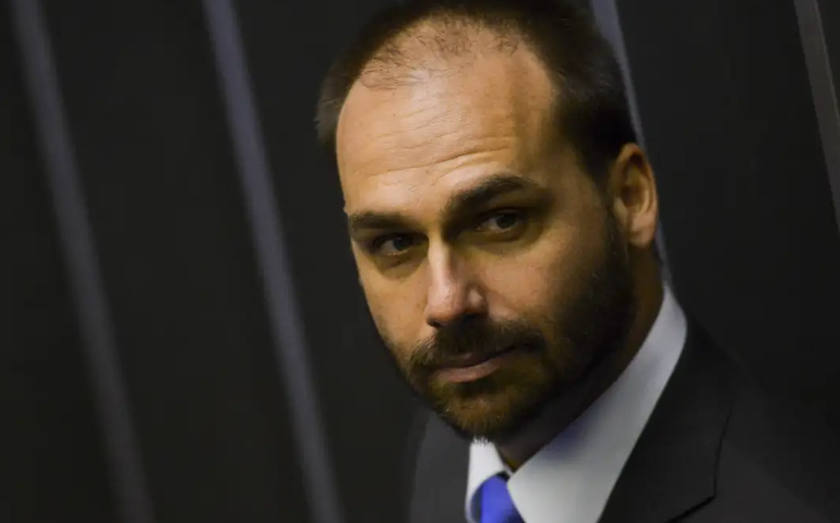 Após trégua, Eduardo Bolsonaro volta a criticar Tarcísio de Freitas