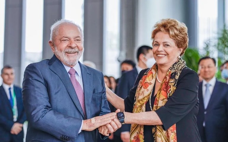 Impulsionada por fala de Lula, base governista domina debate nas redes sobre impeachment de Dilma