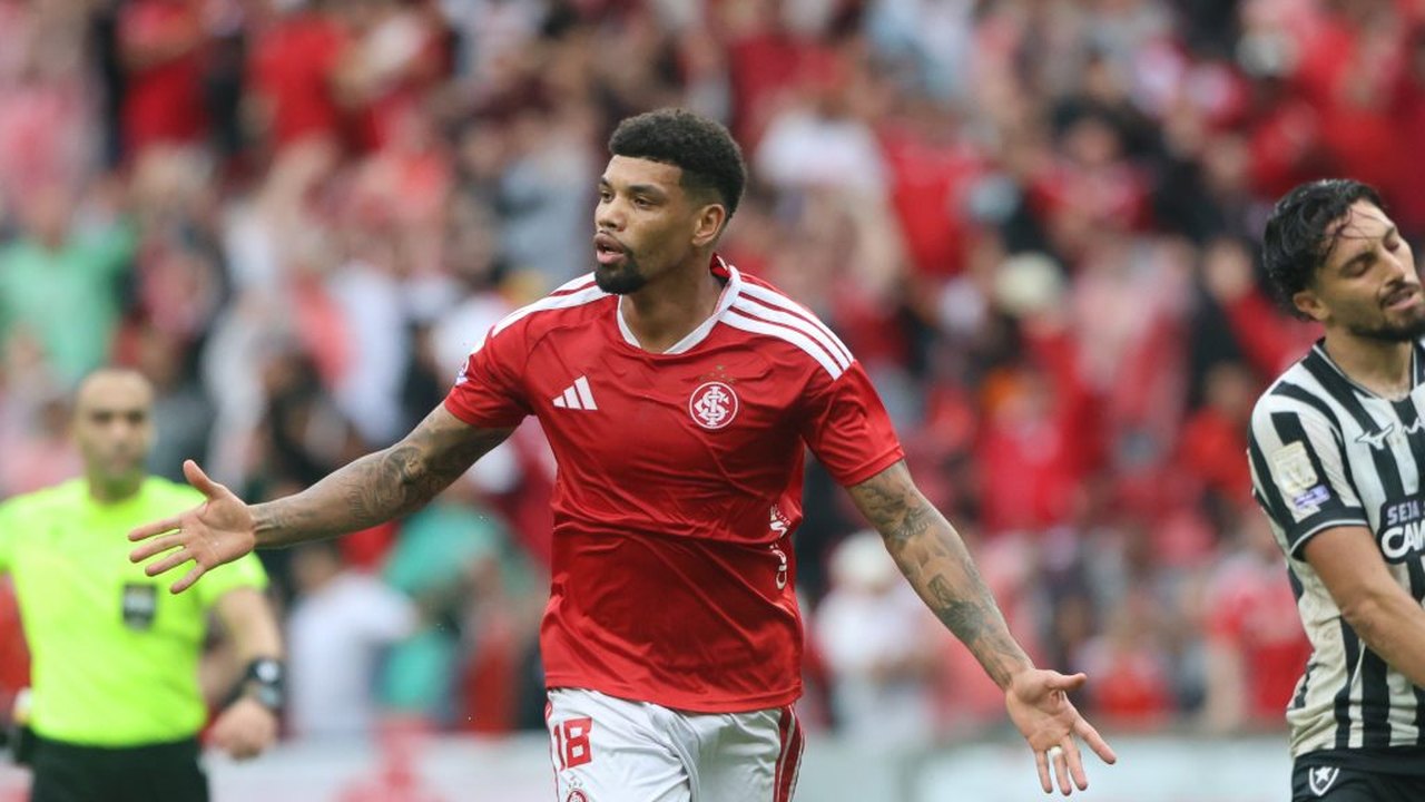 Internacional vence o Botafogo e pressiona rivais no Z-4