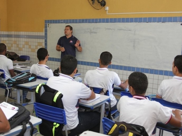 Seduc publica edital para acompanhamento pedagógico