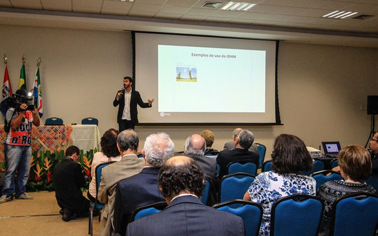 Rui Palmeira participa da apresentação do Atlas do IDHM em Maceió