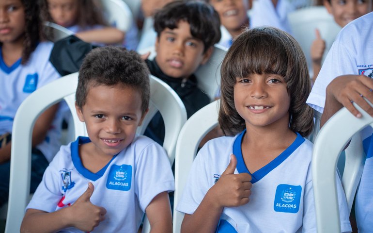 Governo reúne 102 municípios para celebrar avanços na Educação e fortalecer Regime de Colaboração