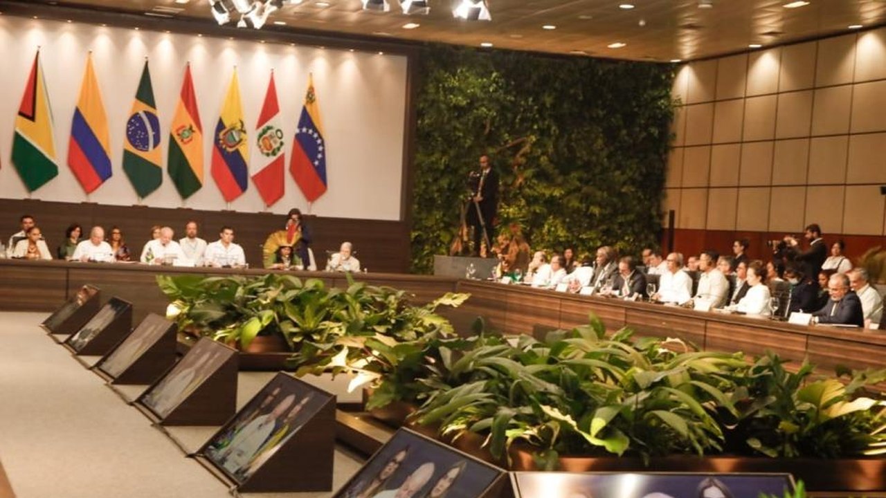 Chefes de Estado recebem propostas elaboradas no Diálogos Amazônicos