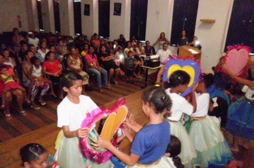 Lar São Domingos comemora dia da família