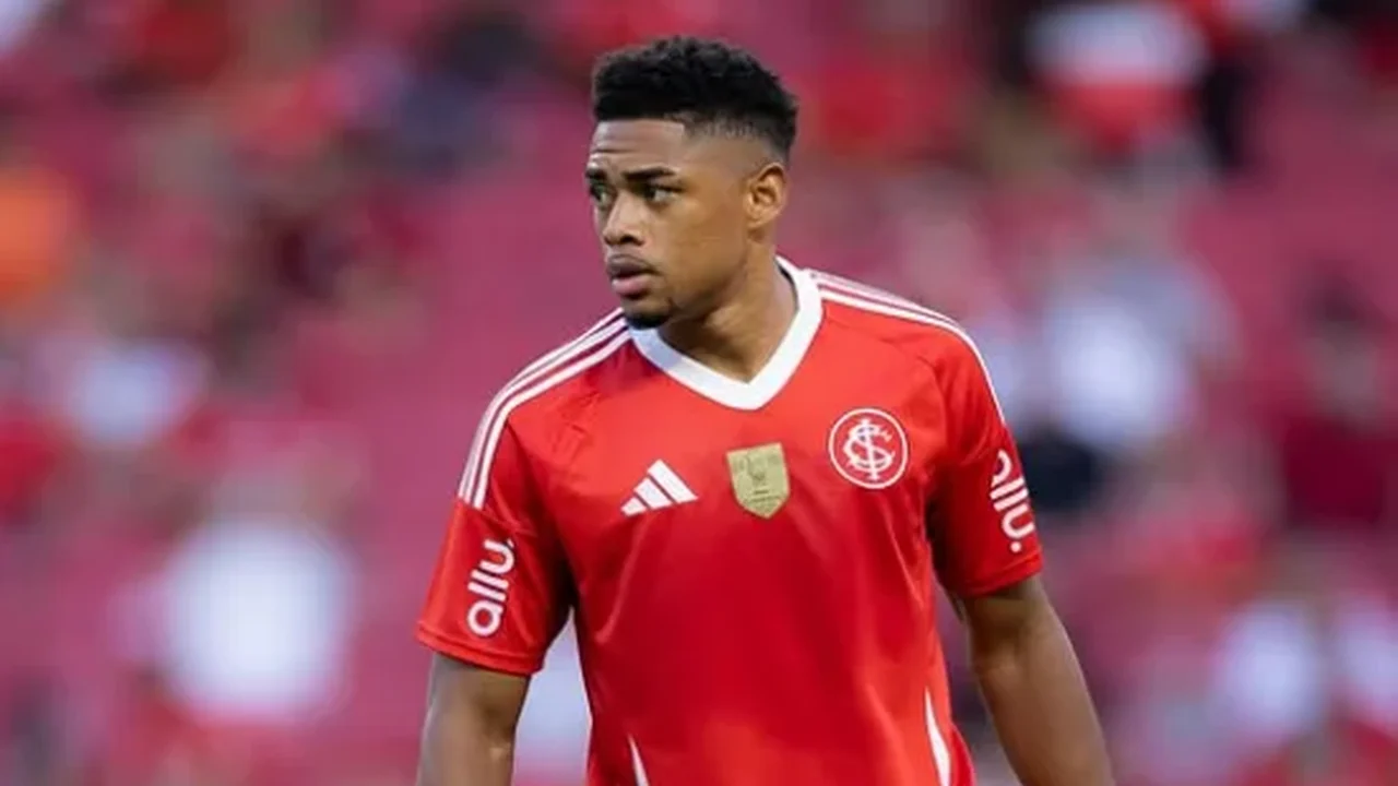 Victor Gabriel, do Internacional, será julgado pelo STJD na próxima semana por falta em Gabriel Pec
