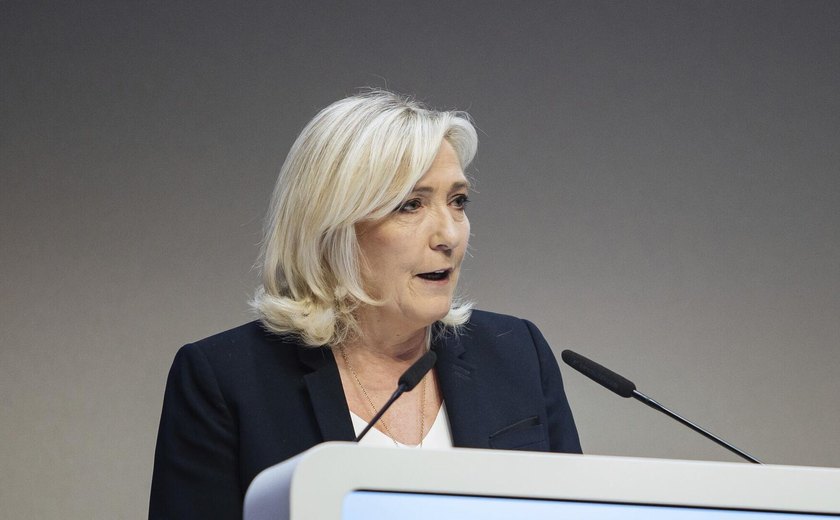 Le Pen vê acordo da UE com os EUA como um triplo fiasco para o bloco europeu