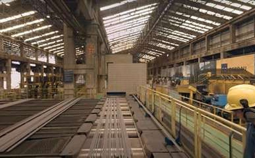 CSN tem lucro líquido de R$ 445,9 milhões no 2º trimestre, queda de 76,4%