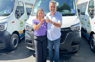 Prefeitura de Branquinha é contemplada com duas vans para ampliação do acesso aos serviços socioassistenciais