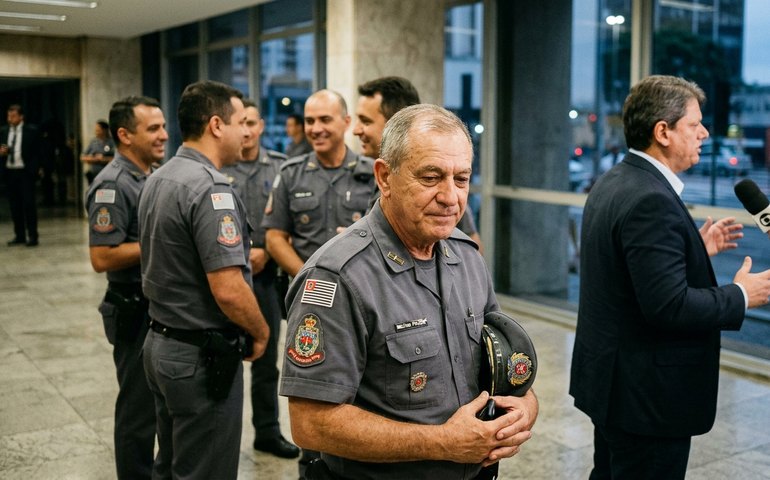 Alesp aprova segunda etapa do pacote de segurança de Tarcísio com reajuste salarial para policiais