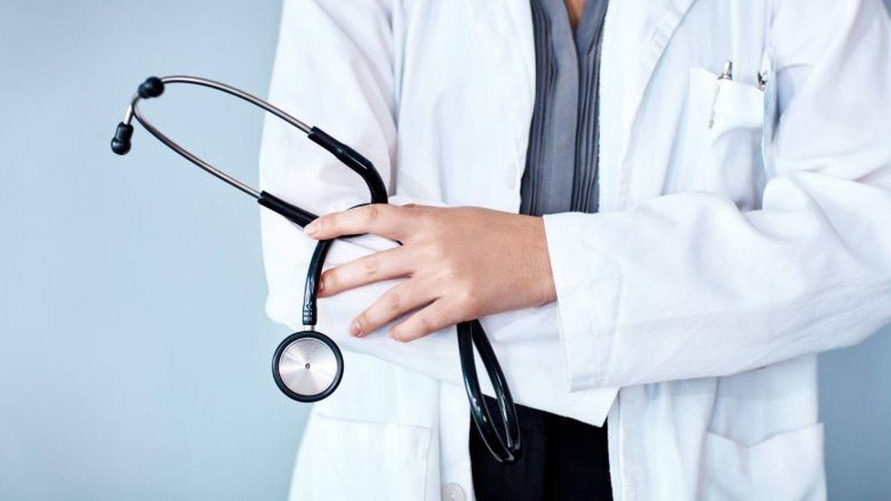 Penedo recebe novos médicos para atender famílias em postos de saúde