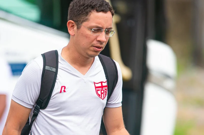 Suspeito de mandar matar supervisor do CRB se apresenta à polícia