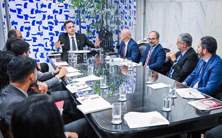 Pacheco se reúne com governadores nesta segunda para tratar de dívidas dos estados