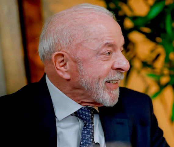 Lula cita reação nas redes e defende redução da maioridade penal para crimes hediondos