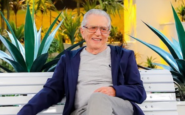 Carlos Alberto de Nóbrega fala sobre acidente doméstico: 'A pancada foi muito forte'