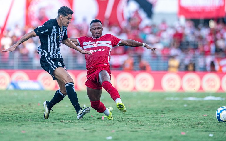 ASA cede nos acréscimos e permite virada do CRB, que conquista o tetra campeonato