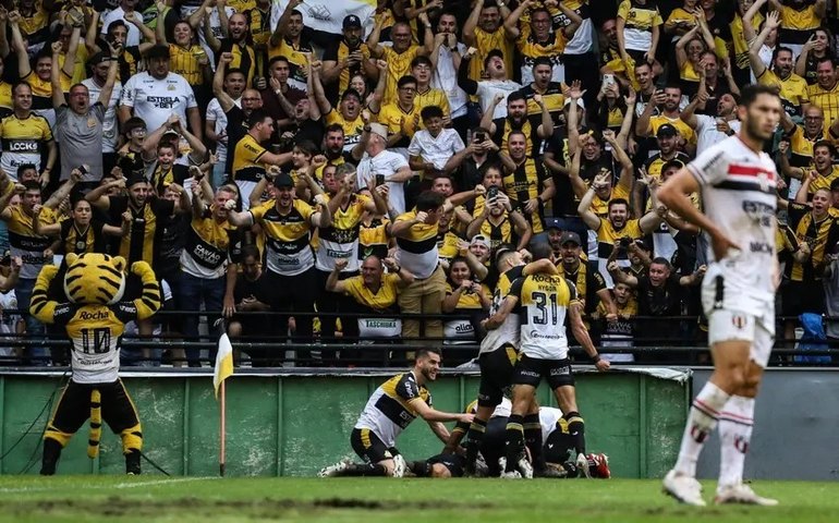 Vitória sobre o Botafogo-SP garante Criciúma na Série A 2024