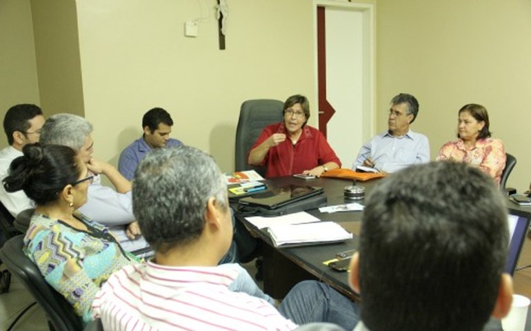 Célia Rocha articula ações para revitalização do Centro de Arapiraca