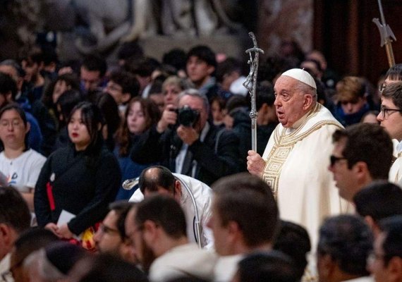 Por que o papa Francisco vai distribuir 'salvo-condutos ao céu' em 2025