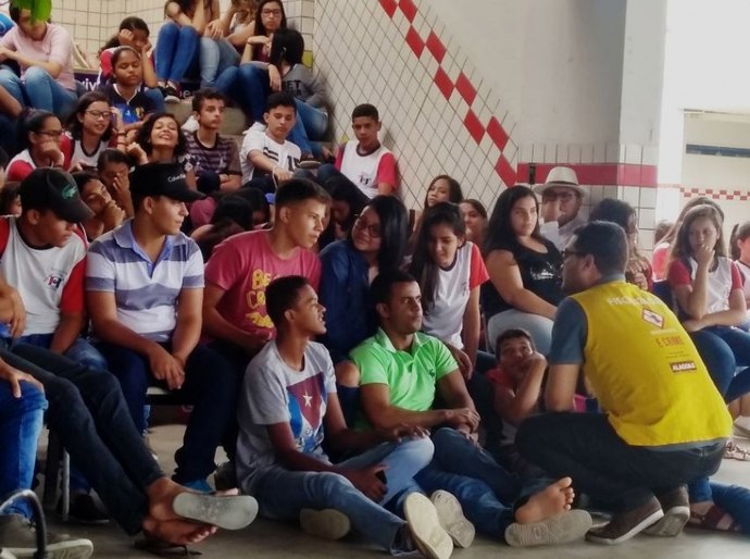 Campanha previne venda e consumo de álcool por crianças e adolescentes