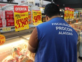 Procon Alagoas divulga pesquisa de preços para produtos natalinos