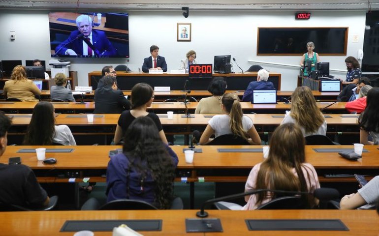 Especialistas defendem ampliação do debate sobre economia criativa