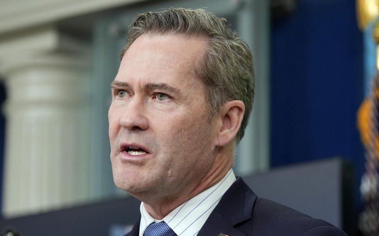 Trump diz que nomeará Mike Waltz como próximo embaixador dos EUA na ONU