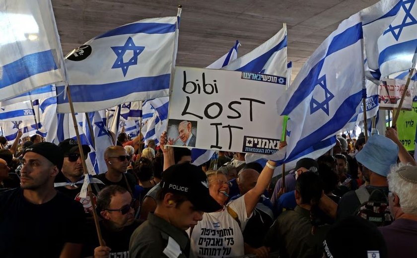 Protestos voltam a tomar ruas de Israel após reforma judicial avançar