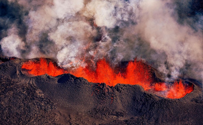 'Extensa falha despertou': 'Avalanche de lava' de vulcão na Islândia teve fluxo recorde; imagens impressionam