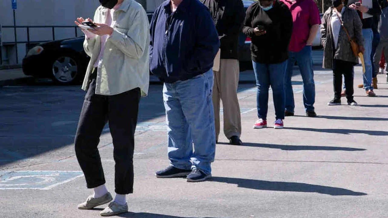 Desemprego no Reino Unido cai para 4,9% no trimestre até abril