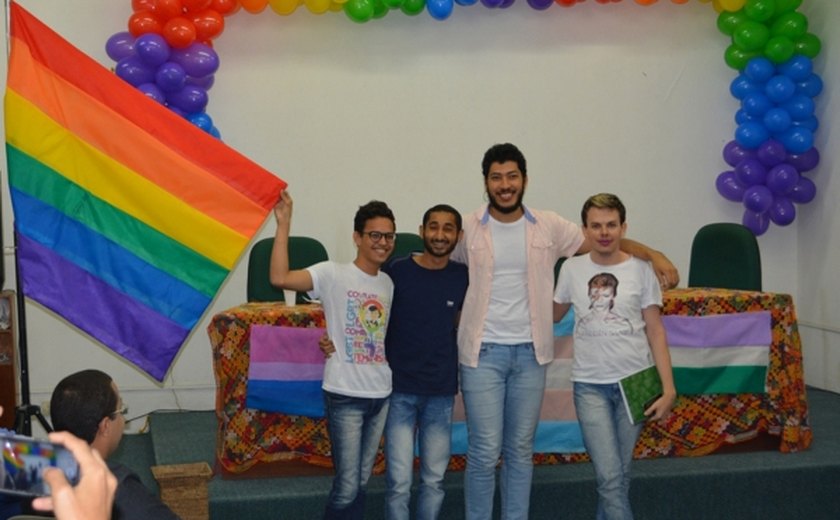 Forum debate Saúde Integral da População LGBT de Alagoas