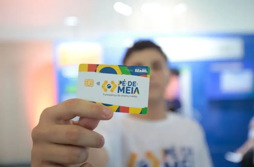 Pé-de-Meia paga parcela por frequência a nascidos em julho e agosto