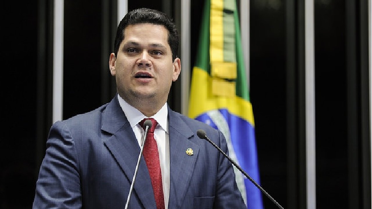 Alcolumbre: intervenção federal é medida extrema e excepcional, mas é necessária