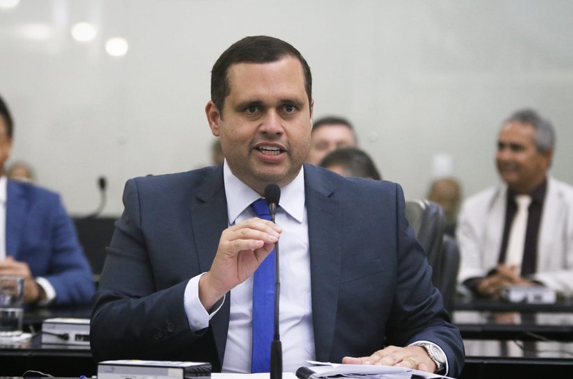 Atentados em escolas: AL tem protocolo de prevenção, falta colocar em prática, alerta deputado
