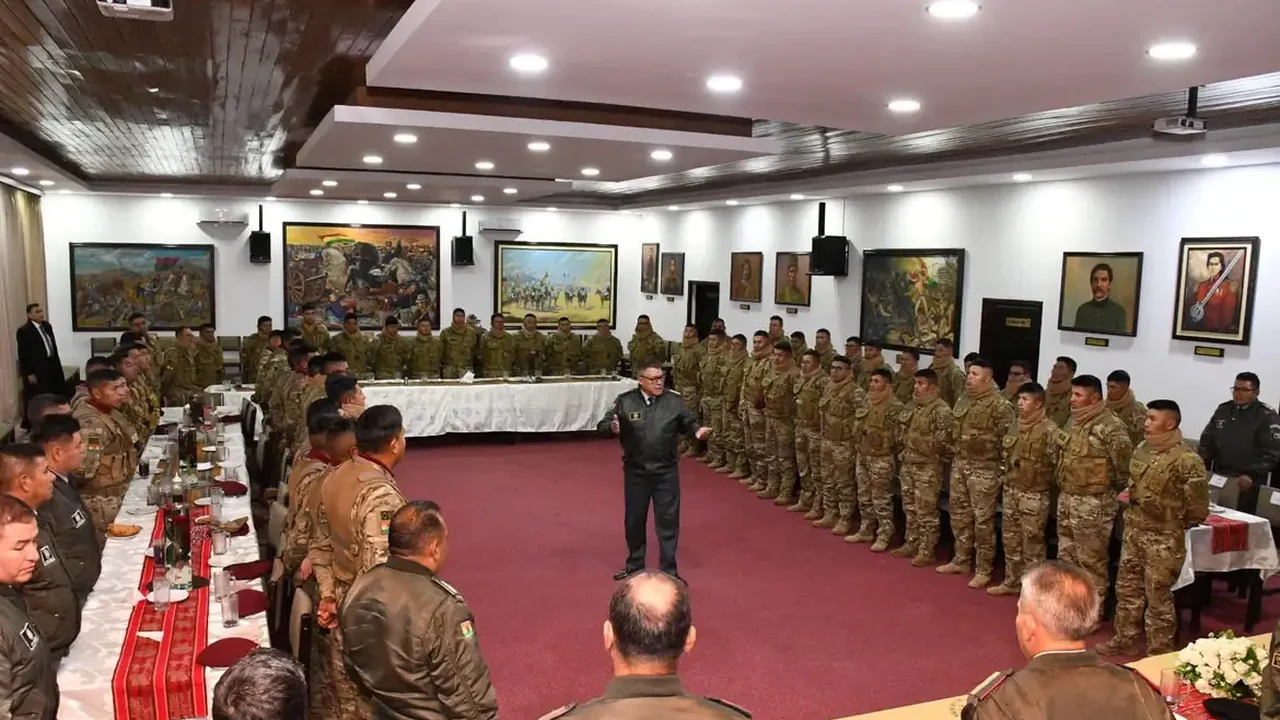 General é preso na Bolívia após tentativa de golpe