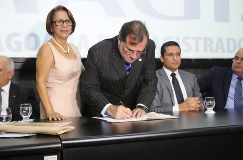 Secretário do Planejamento prestigia solenidade de posse da nova diretoria