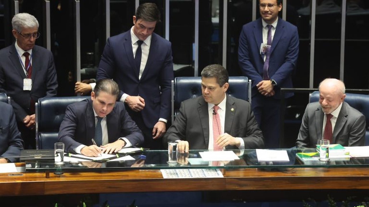 Congresso promulga aposentadoria especial para agentes de saúde e de combate a endemias